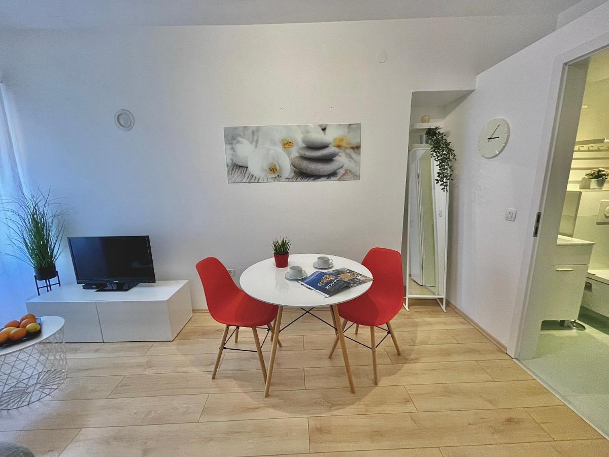 Apartments Antons Pula Dış mekan fotoğraf