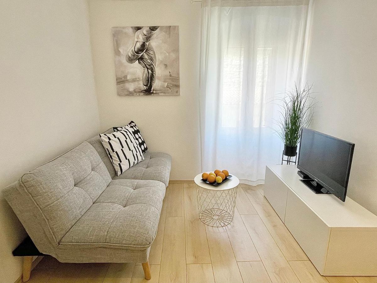 Apartments Antons Pula Dış mekan fotoğraf