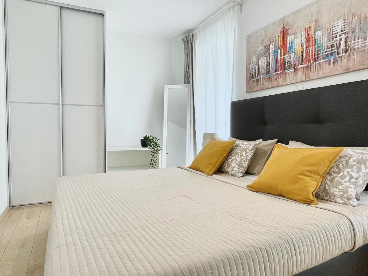 Apartments Antons Pula Dış mekan fotoğraf